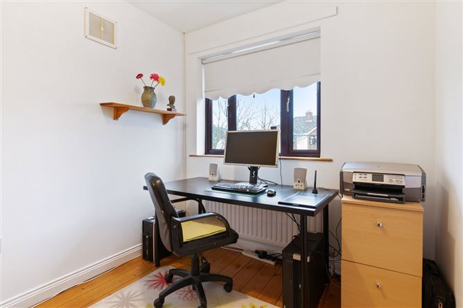 3 Hermitage Place, Lucan, Co. Dublin