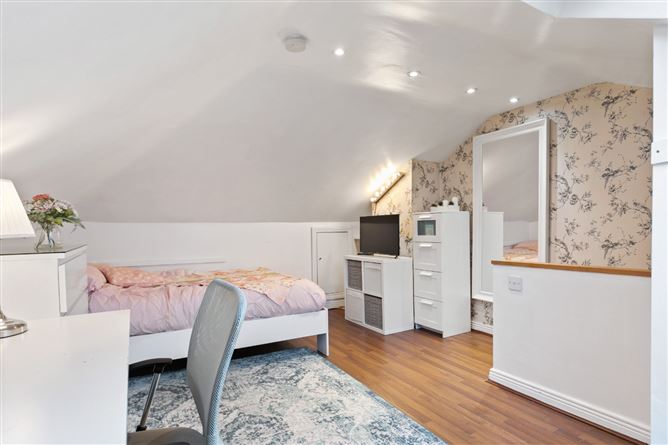 3 Hermitage Place, Lucan, Co. Dublin