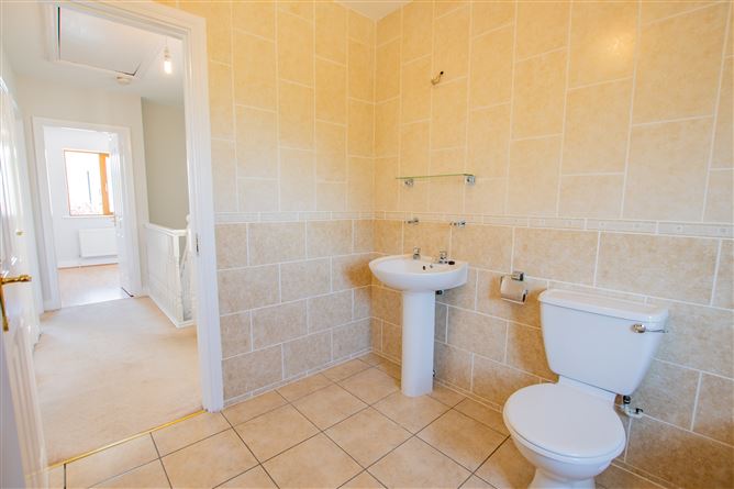 3 Cois Caisleán,, Delvin, Westmeath