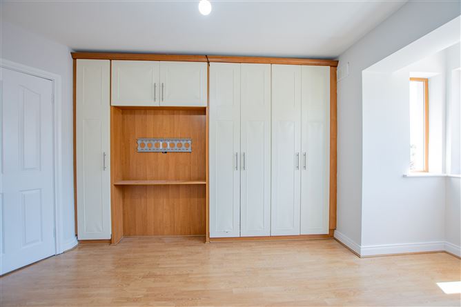 3 Cois Caisleán,, Delvin, Westmeath