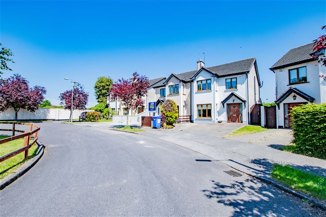 3 Cois Caisleán,, Delvin, Westmeath