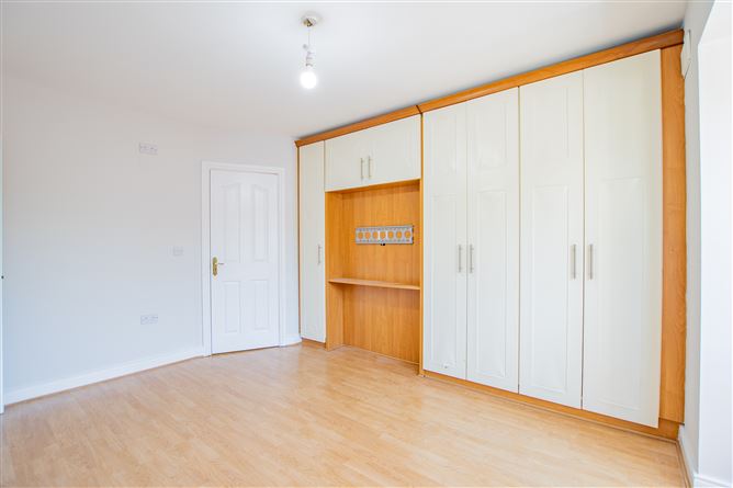 3 Cois Caisleán,, Delvin, Westmeath