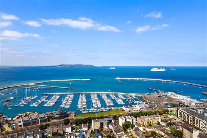 Apartment 4, 4 Charlemont Terrace, Crofton Road, Dun Laoghaire, Co. Dublin