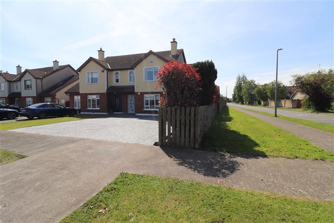 https://photos-a.propertyimages.ie/media/3/8/8/4925883/b0efa273-0962-4d47-be16-63d54198ebe6_l.jpg