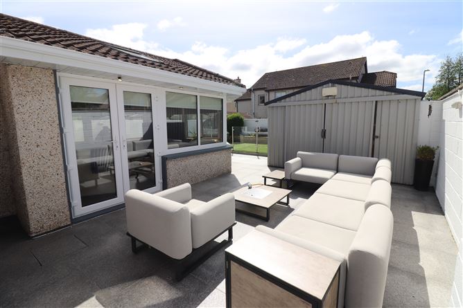 https://photos-a.propertyimages.ie/media/3/8/8/4925883/b0efa273-0962-4d47-be16-63d54198ebe6_l.jpg