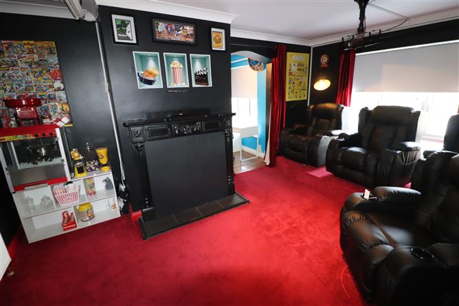 https://photos-a.propertyimages.ie/media/3/8/8/4925883/b0efa273-0962-4d47-be16-63d54198ebe6_l.jpg