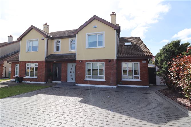 https://photos-a.propertyimages.ie/media/3/8/8/4925883/b0efa273-0962-4d47-be16-63d54198ebe6_l.jpg