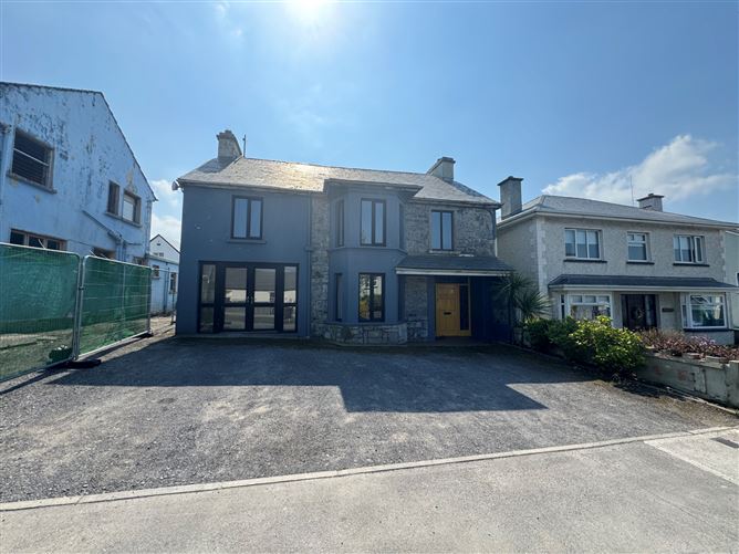 Main Street, Enniscrone, Co. Sligo