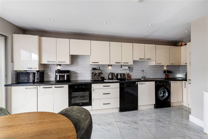 2a Cromcastle Green, Kilmore, Dublin 5