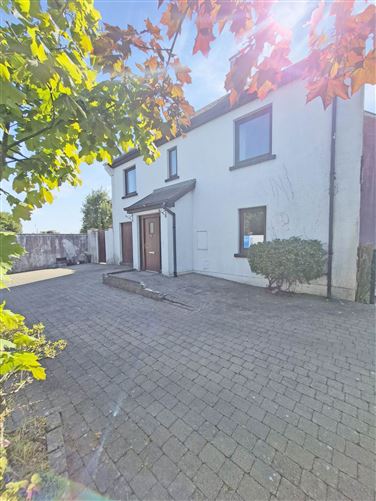 1 Bolands Close, Gort, County Galway