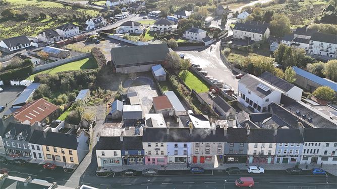 The Little Oak, Barrack Street, Ballaghaderreen, Co. Roscommon