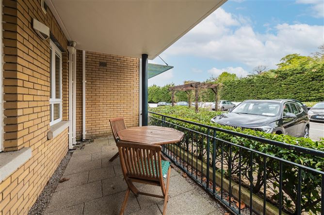 21 Seamount, Booterstown, Co. Dublin