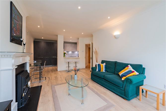 21 Seamount, Booterstown, Co. Dublin