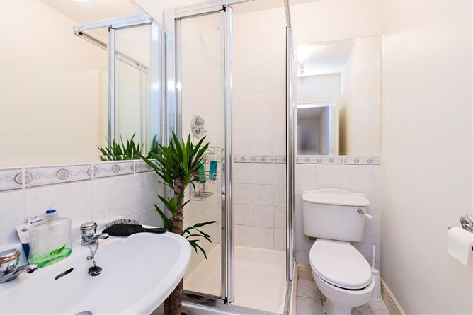21 Seamount, Booterstown, Co. Dublin