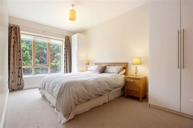 8 Leader Hall, Booterstown Avenue, Blackrock, Co. Dublin