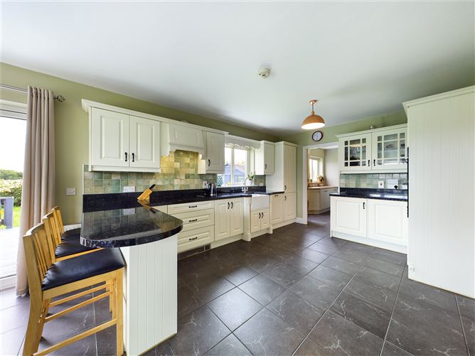 6 West Coast View, Annagh, Miltown Malbay, Co. Clare.