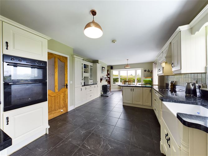 6 West Coast View, Annagh, Miltown Malbay, Co. Clare.