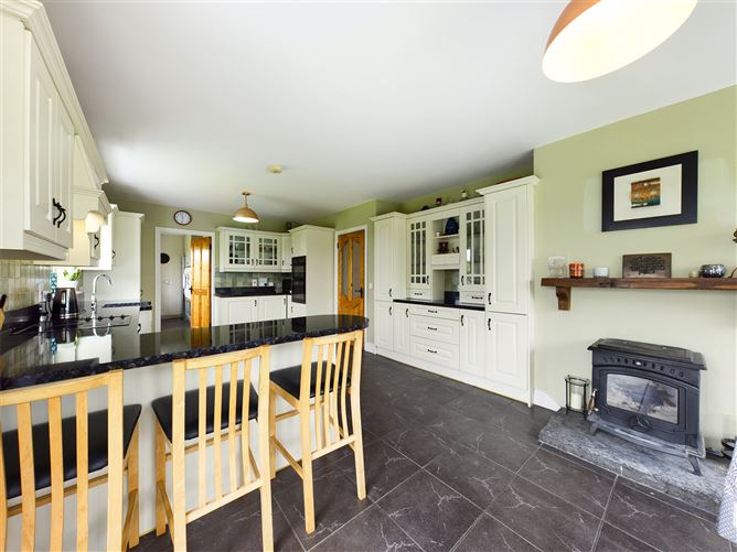6 West Coast View, Annagh, Miltown Malbay, Co. Clare.