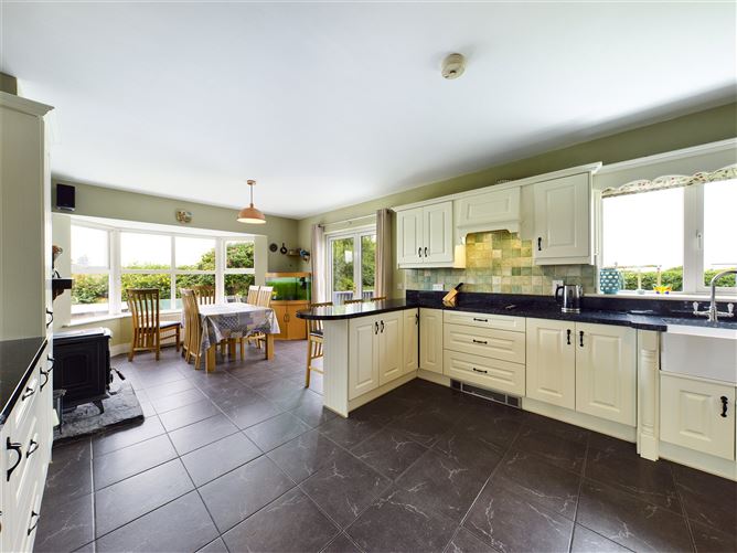 6 West Coast View, Annagh, Miltown Malbay, Co. Clare.