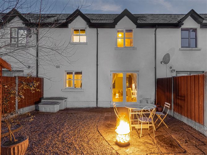33 The Green, Cnoc Na Greine, Kilcullen, Kildare