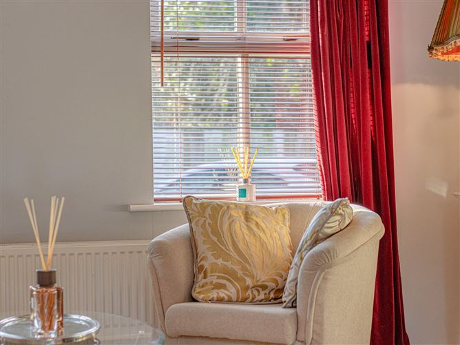 33 The Green, Cnoc Na Greine, Kilcullen, Kildare