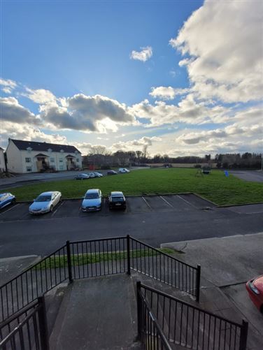 7G Clonmullen Hall, Edenderry, Offaly
