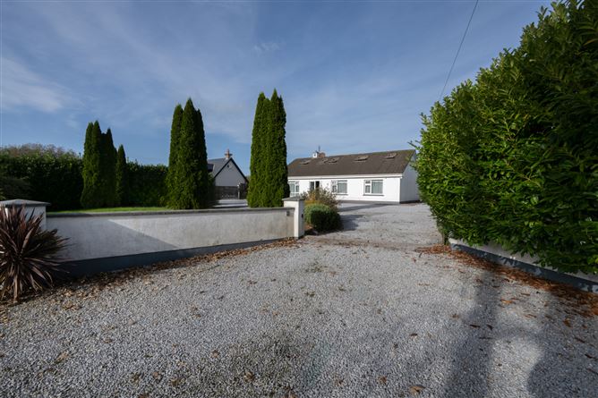 Willowbank, Piercestown, Whites Cross, Co. Cork