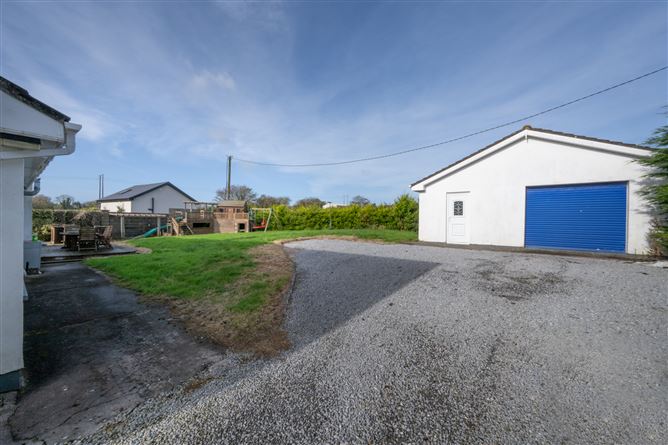 Willowbank, Piercestown, Whites Cross, Co. Cork