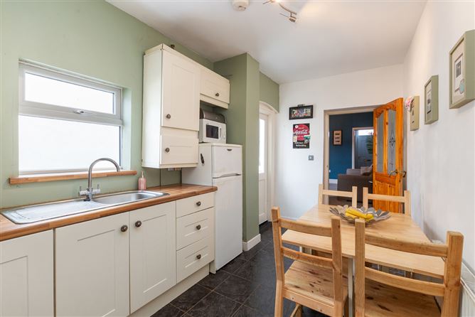 15 Ebenezer Terrace, South Circular Road, Dublin 8
