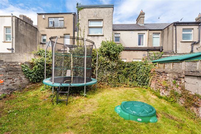 15 Ebenezer Terrace, South Circular Road, Dublin 8