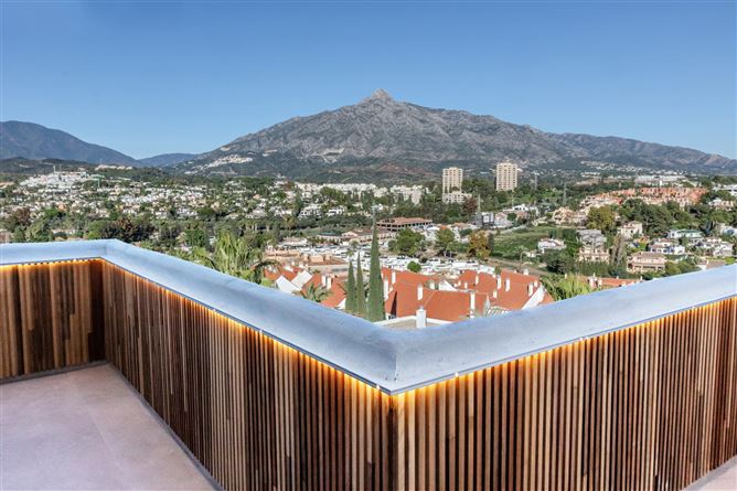 Spain, Marbella, Nueva Andalucia - COSTA-01084P