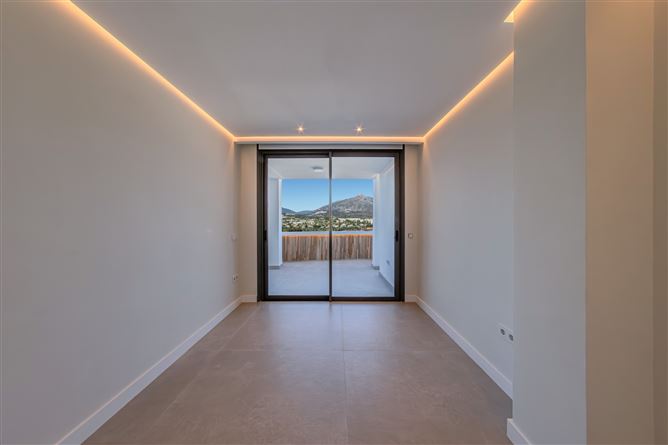 Spain, Marbella, Nueva Andalucia - COSTA-01084P