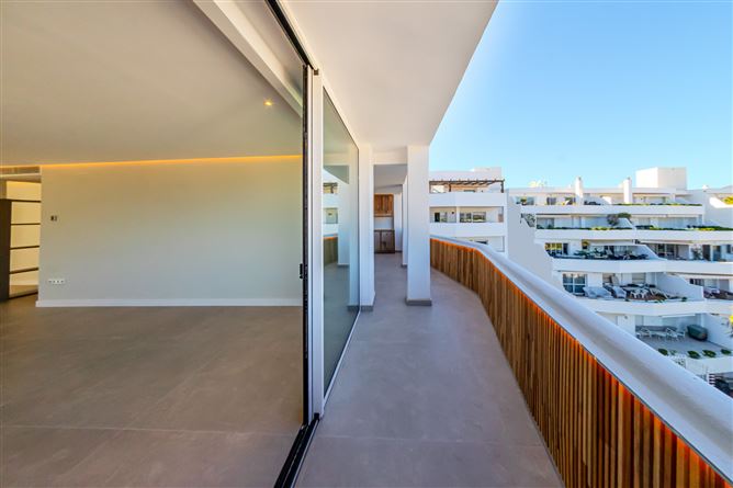 Spain, Marbella, Nueva Andalucia - COSTA-01084P