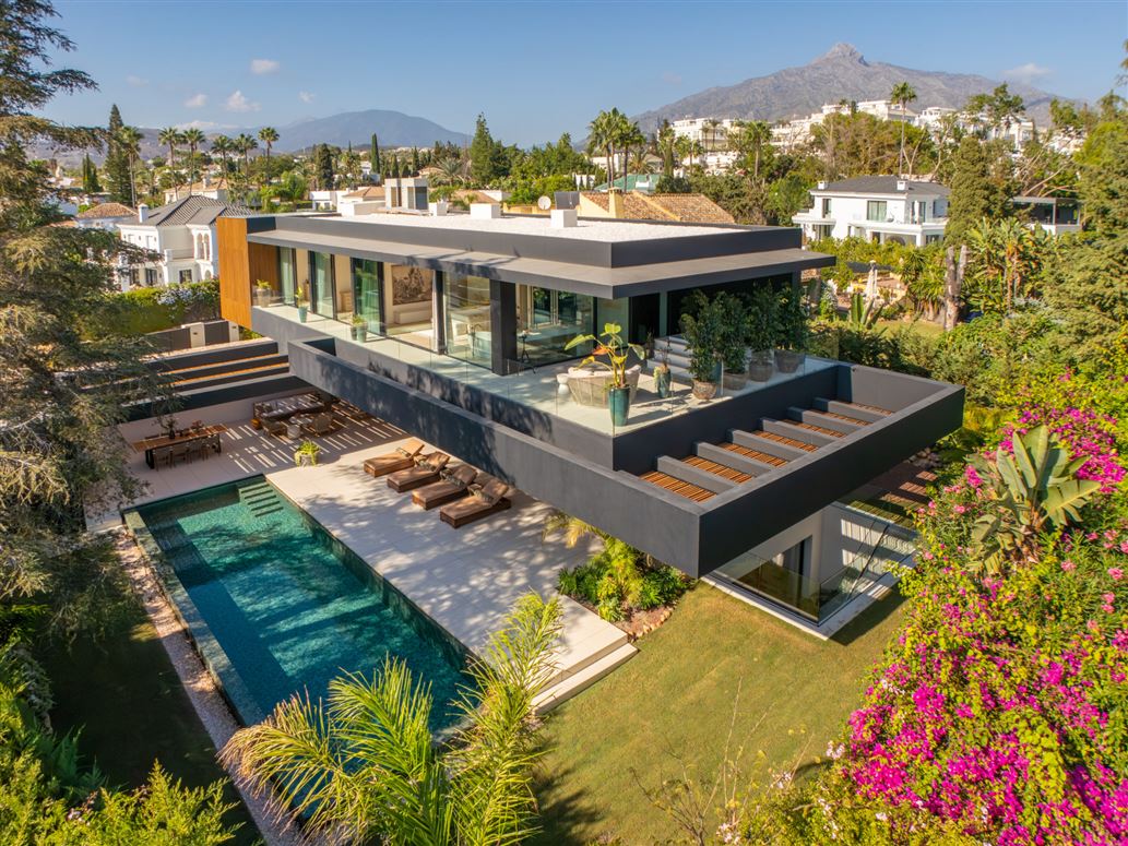 {name:Malaga, codeiso:MA}, Marbella, Nueva Andalucia, Parcelas del Golf, Spain - COSTA-01256P