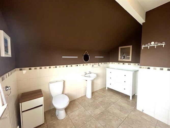 Maple Grove, Rathcoole, Co. Dublin