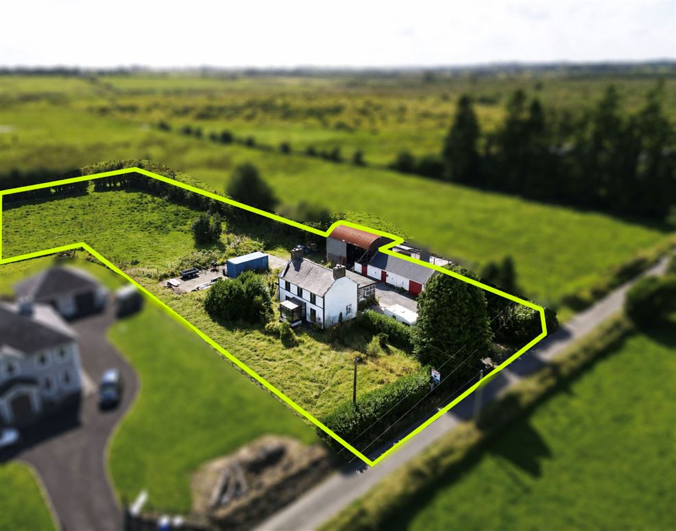 Residence on approx. 1.40 acres at Lismurtagh, Tulsk, Co. Roscommon