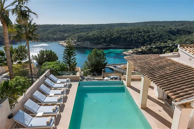 Radiant Sunray,Sol de Mallorca, Balearic Islands, Spain