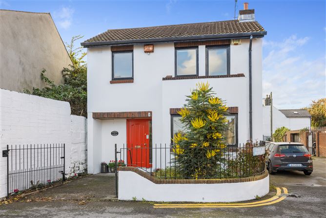 Main image for 1 Walkers Cottages, Ranelagh,   Dublin 6