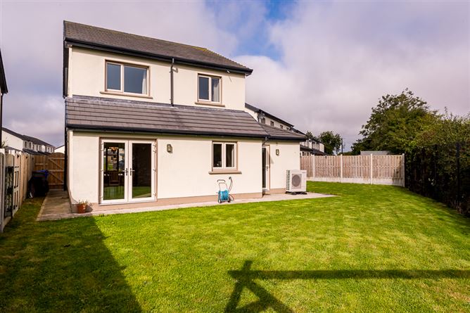 6 The Green, Bracken Hill, Kilmessan, Meath