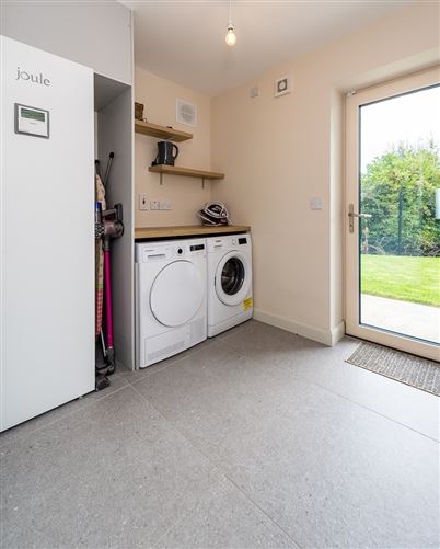 6 The Green, Bracken Hill, Kilmessan, Meath
