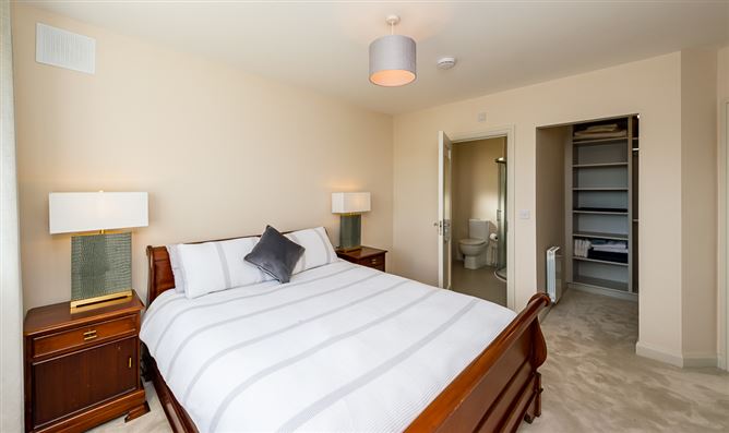 6 The Green, Bracken Hill, Kilmessan, Meath
