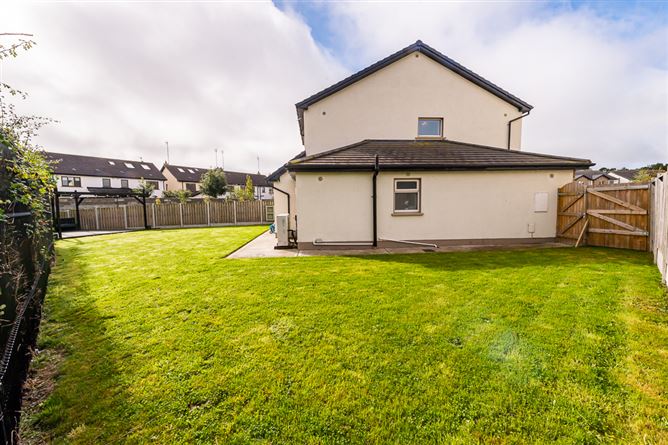 6 The Green, Bracken Hill, Kilmessan, Meath