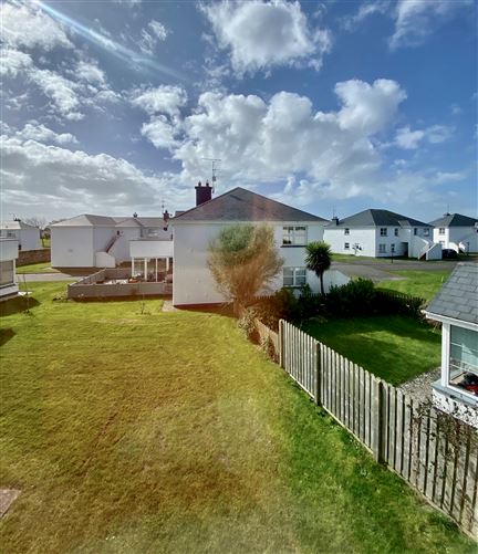 47 Castlegardens, St. Helen's Village, Rosslare, Wexford