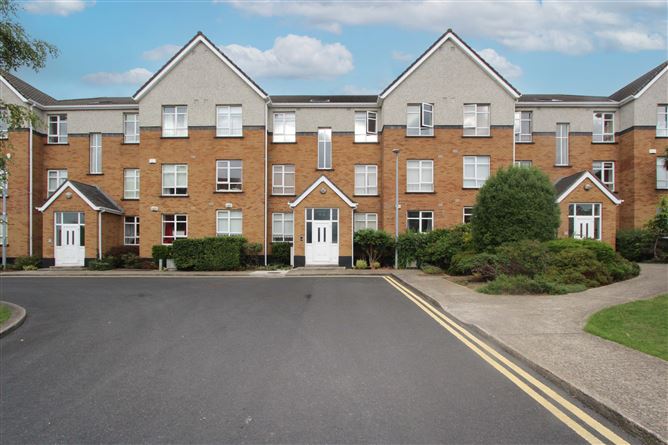 39 Parklands Court, Ballycullen, Dublin 24
