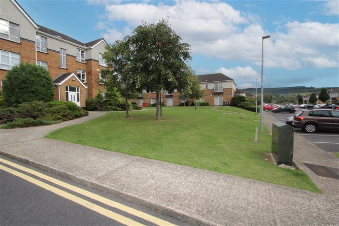 39 Parklands Court, Ballycullen, Dublin 24