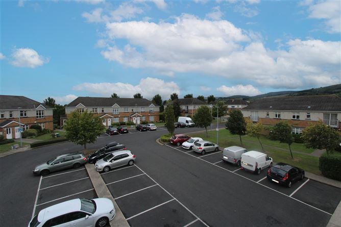 39 Parklands Court, Ballycullen, Dublin 24