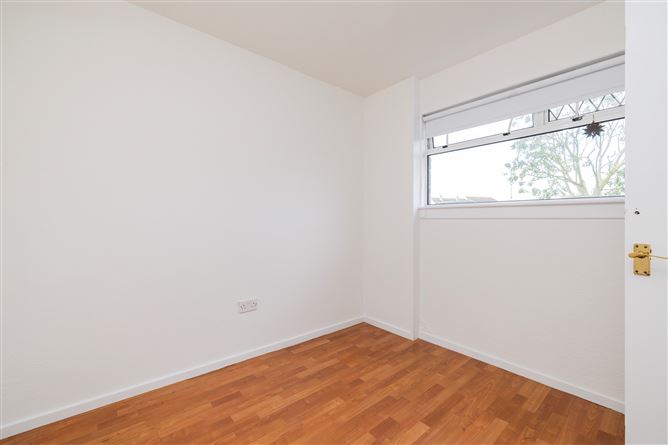 83 Sandyhill Gardens , Ballymun, Dublin 11