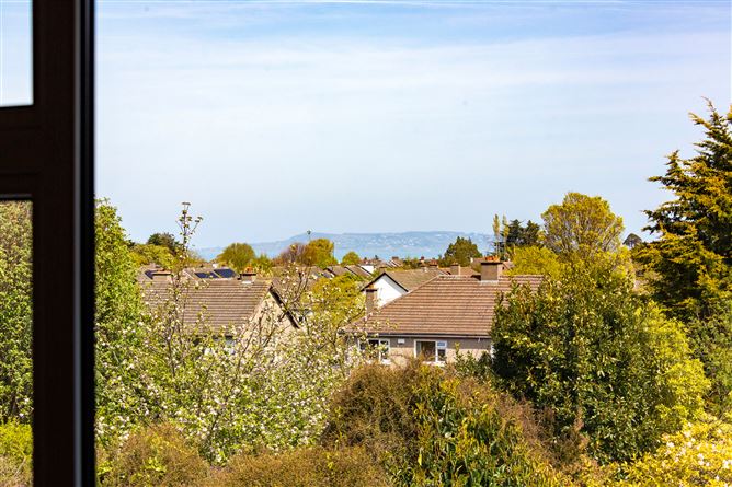 https://photos-a.propertyimages.ie/media/3/9/0/4999093/d4679f96-2d7d-4937-a50d-0817e72ffdab_l.jpg