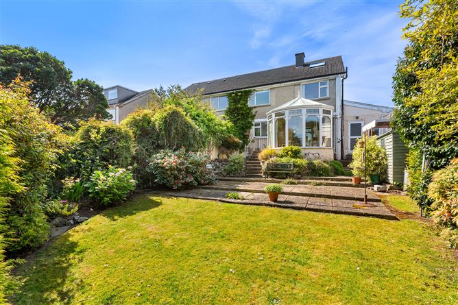 https://photos-a.propertyimages.ie/media/3/9/0/4999093/d4679f96-2d7d-4937-a50d-0817e72ffdab_l.jpg