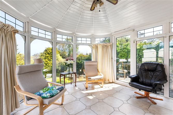https://photos-a.propertyimages.ie/media/3/9/0/4999093/d4679f96-2d7d-4937-a50d-0817e72ffdab_l.jpg